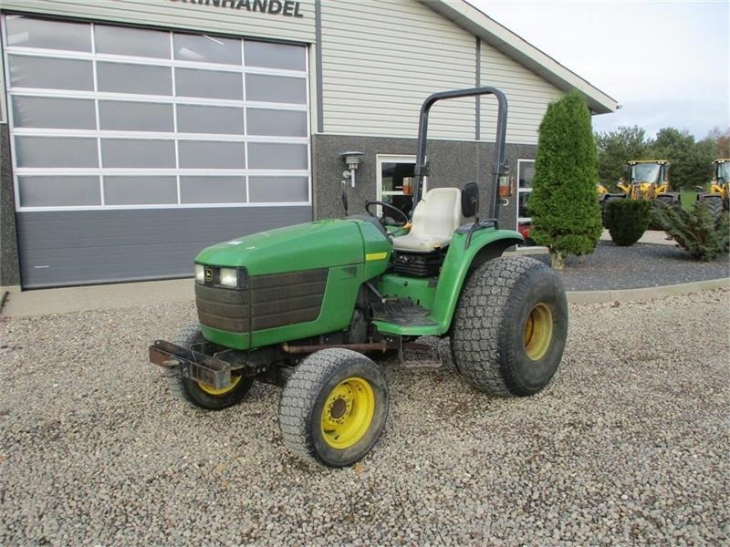 John Deere 4600 Med Græshjul - Máy cày: hình 2 John Deere 4600 Med Græshjul - Máy cày: hình 2