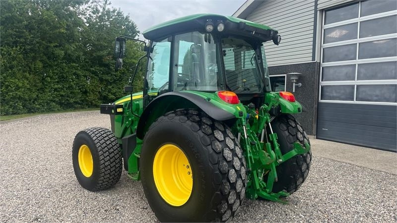 John Deere 5090 M Med græsdæk - Máy cày: hình 3 John Deere 5090 M Med græsdæk - Máy cày: hình 3