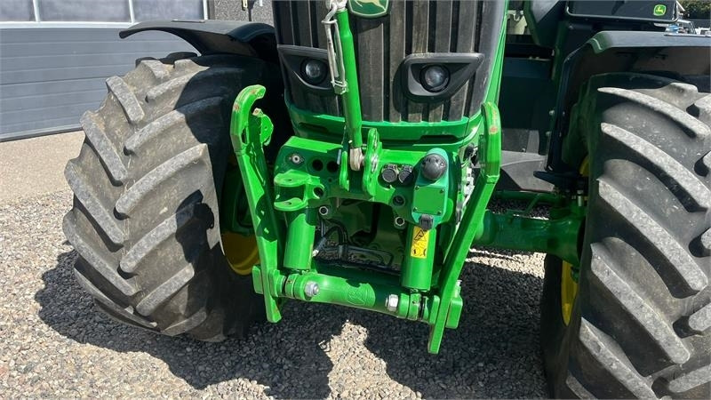 John Deere 6195R Premium Edition med frontlift - Máy cày: hình 4 John Deere 6195R Premium Edition med frontlift - Máy cày: hình 4