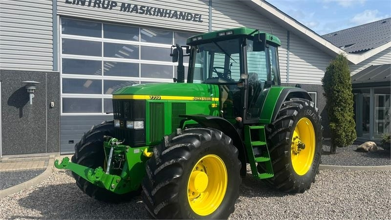 John Deere 7710 8.1L motor, store hjul og frontlift. En ejere - Máy cày: hình 2 John Deere 7710 8.1L motor, store hjul og frontlift. En ejere - Máy cày: hình 2