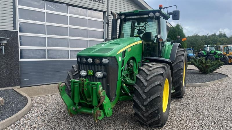 Máy cày John Deere 8230 Med frontlift: hình 9