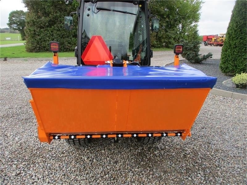 Limas SSP140 Selvlæssende og med lys - Máy dàn trải cát/ Muối cho Tiện ích/ Xe đặc dụng: hình 5 Limas SSP140 Selvlæssende og med lys - Máy dàn trải cát/ Muối cho Tiện ích/ Xe đặc dụng: hình 5