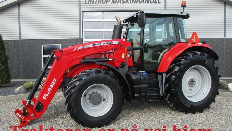 Massey Ferguson 6715 S Med front læsser. Læsser er meget lidt brug - Máy cày: hình 1 Massey Ferguson 6715 S Med front læsser. Læsser er meget lidt brug - Máy cày: hình 1