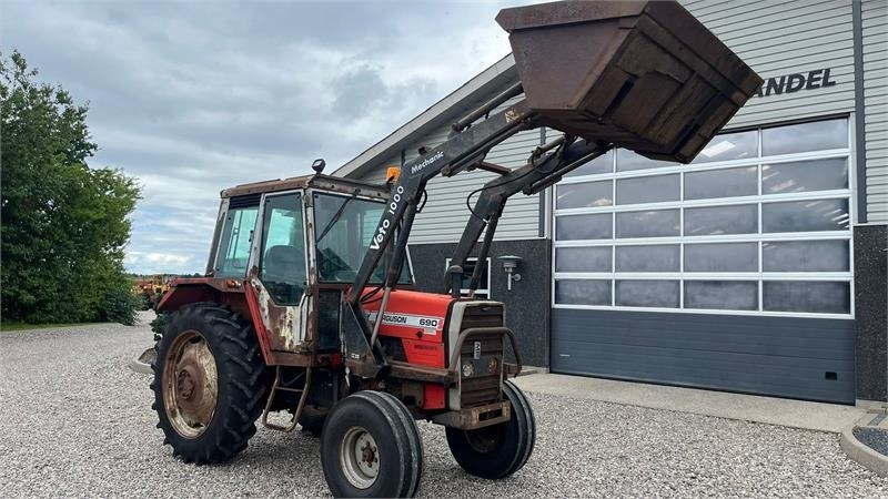 Máy cày Massey Ferguson 690 Speedshift med frontlæsser: hình 15
