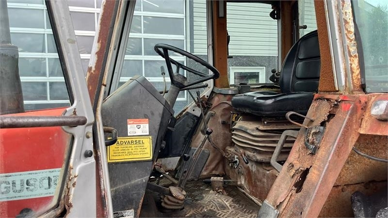 Máy cày Massey Ferguson 690 Speedshift med frontlæsser: hình 10