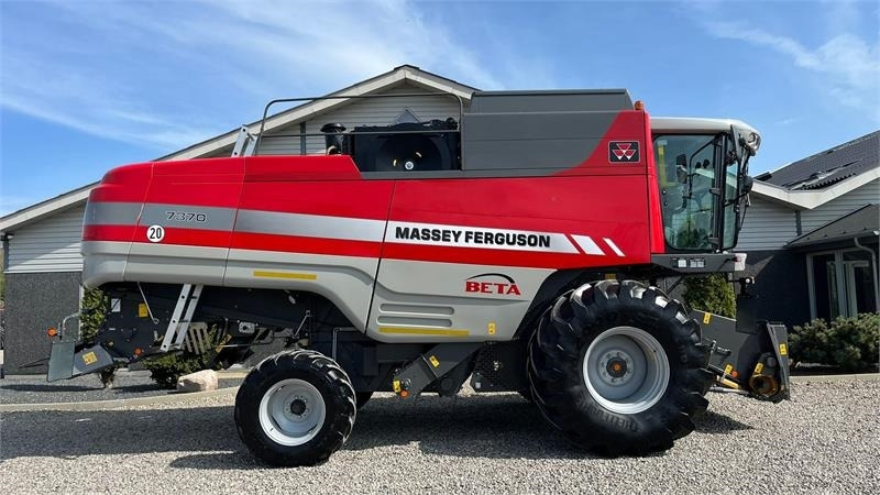 Massey Ferguson 7370 BETA. Gårdmaskine med kun 1080 motortimer. Me - Máy gặt đập: hình 2 Massey Ferguson 7370 BETA. Gårdmaskine med kun 1080 motortimer. Me - Máy gặt đập: hình 2