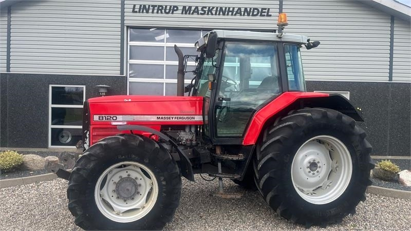 Massey Ferguson 8120 DYNA 4 Med frontlift - Máy cày: hình 1 Massey Ferguson 8120 DYNA 4 Med frontlift - Máy cày: hình 1