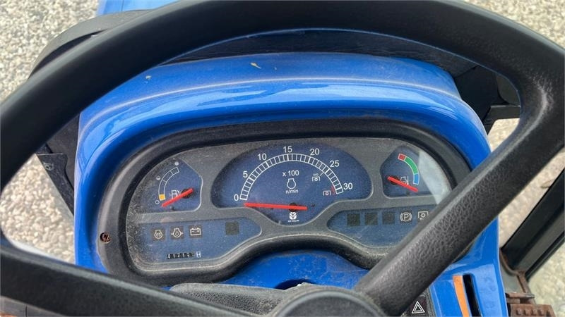 Máy cày New Holland TC35DA: hình 8