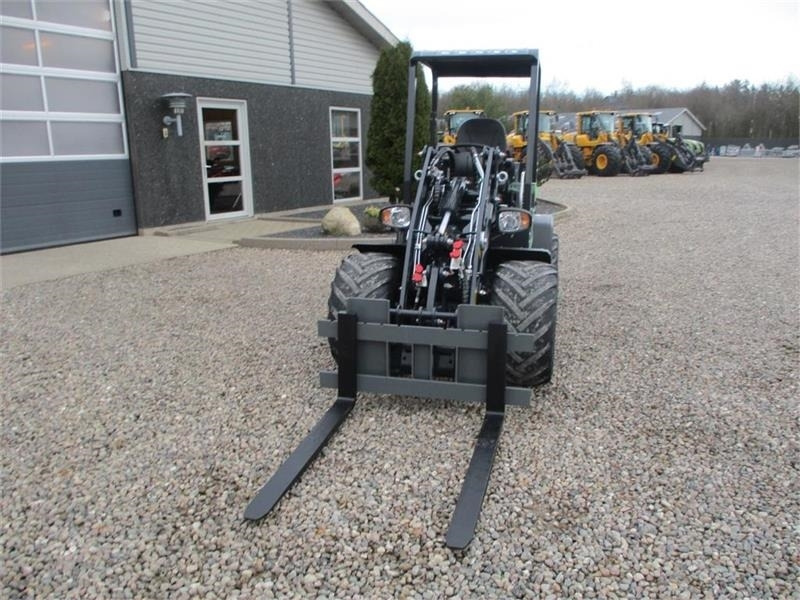 Máy xúc lật mini gấp khúc Pitbull X24-26V med lyspakke, 400mm hjulmontering og pall: hình 13