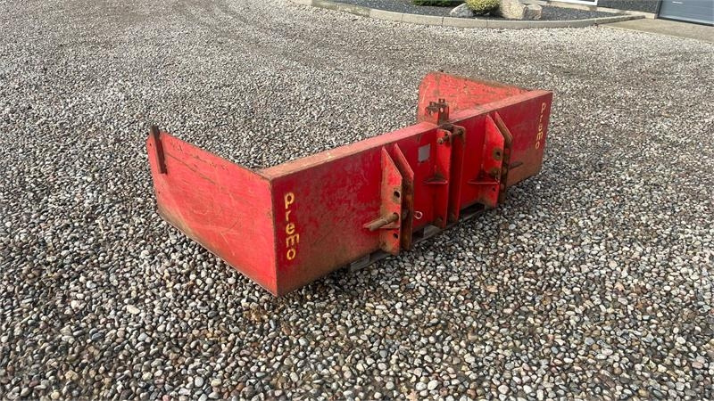 Premo 200  - Gầu: hình 3 Premo 200  - Gầu: hình 3