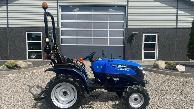 Máy cày Solis S26 6+2 gearmaskine med servostyring: hình 13 Máy cày Solis S26 6+2 gearmaskine med servostyring: hình 13