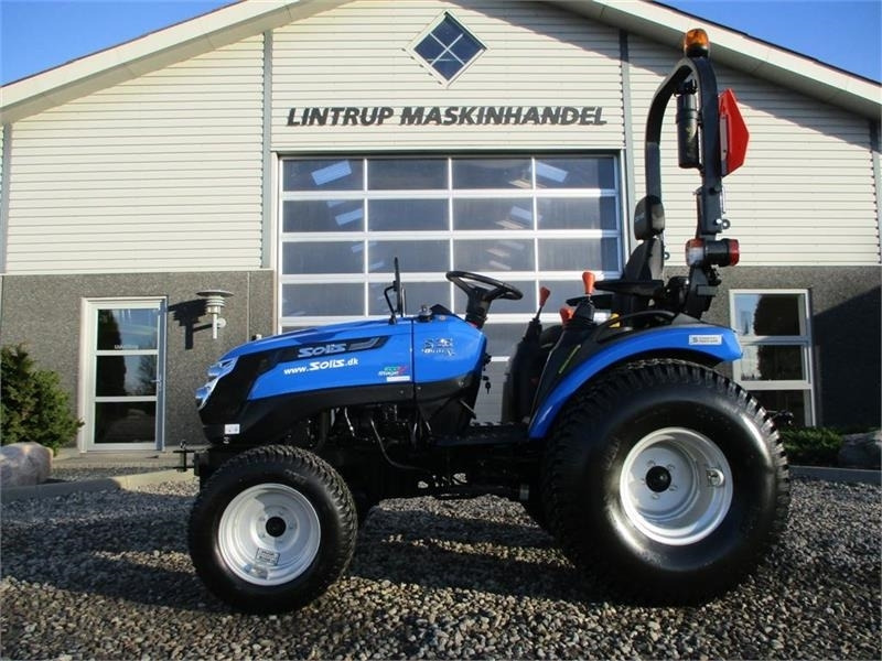Solis S26 Shuttle XL 9+9 med store brede Turf hjul på ti - Máy cày: hình 1 Solis S26 Shuttle XL 9+9 med store brede Turf hjul på ti - Máy cày: hình 1