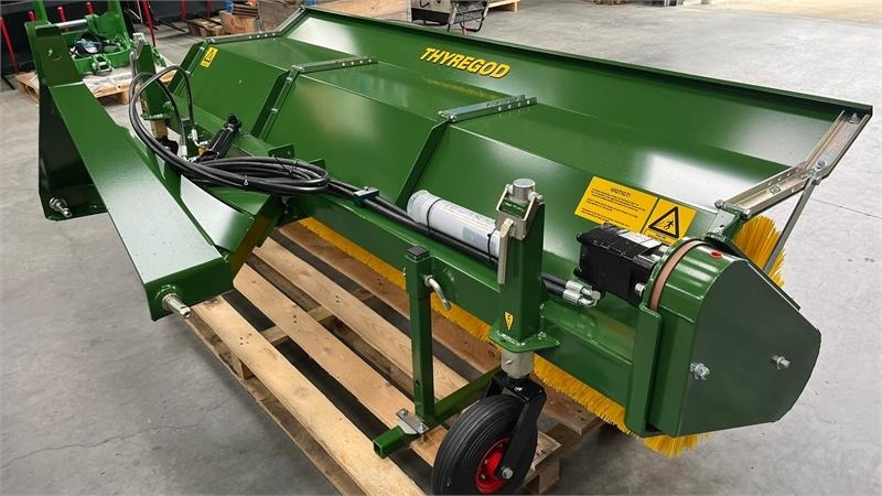 Thyregod TK 2800 med nylon børster og hydraulisk sving. bre - Chổi: hình 4 Thyregod TK 2800 med nylon børster og hydraulisk sving. bre - Chổi: hình 4