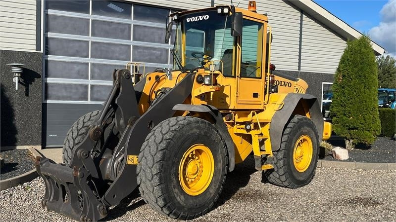 Volvo L70E Med hurtigskift og centralsmørring - Máy xúc lật bánh lốp: hình 2 Volvo L70E Med hurtigskift og centralsmørring - Máy xúc lật bánh lốp: hình 2