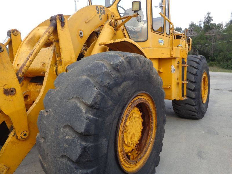Caterpillar CAT 966C Wheeloader - Máy xúc lật bánh lốp: hình 4 Caterpillar CAT 966C Wheeloader - Máy xúc lật bánh lốp: hình 4
