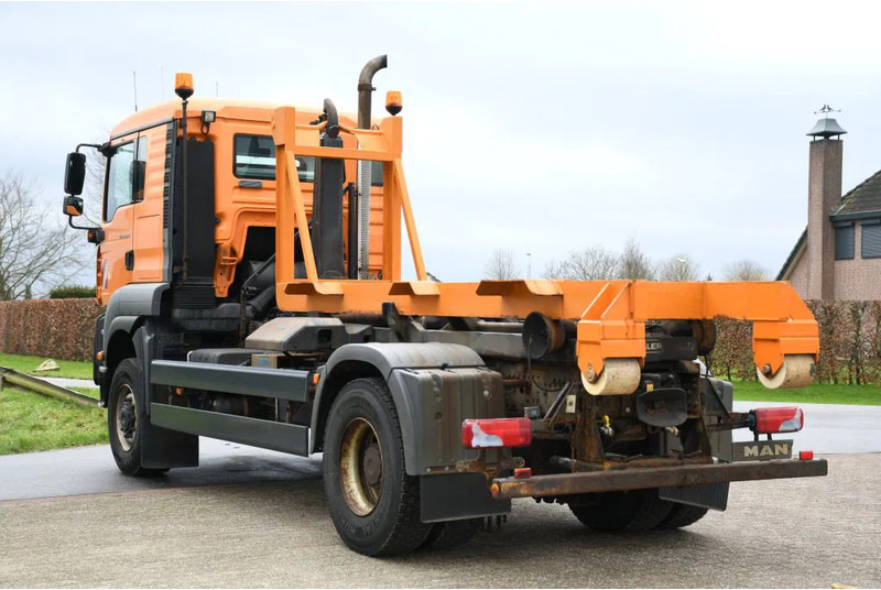 MAN TGA 18.350 4X4 BL HAAKARM/HOOKLIFT/ABROLLER!!KOMMUNAL!! - Xe tải nâng móc: hình 4 MAN TGA 18.350 4X4 BL HAAKARM/HOOKLIFT/ABROLLER!!KOMMUNAL!! - Xe tải nâng móc: hình 4