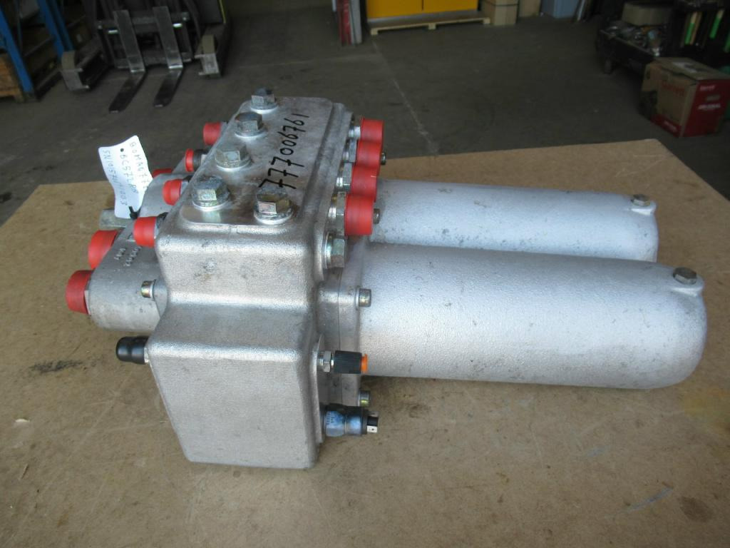 Bomag BC572RB - - Bộ lọc dầu nhớt cho Máy móc xây dựng: hình 1 Bomag BC572RB - - Bộ lọc dầu nhớt cho Máy móc xây dựng: hình 1