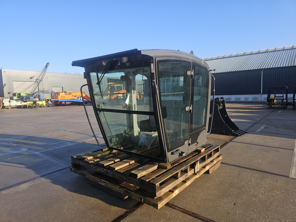 Case 48003933 - Cabin cho Máy móc xây dựng: hình 2 Case 48003933 - Cabin cho Máy móc xây dựng: hình 2