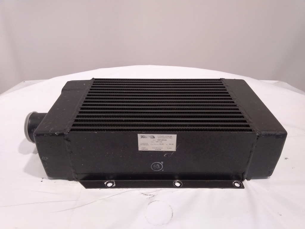 Case 6914940 - Bộ làm mát liên hợp cho Máy móc xây dựng: hình 1 Case 6914940 - Bộ làm mát liên hợp cho Máy móc xây dựng: hình 1