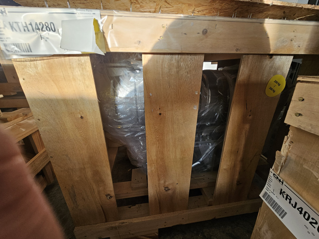 Case KTH14280 - Bộ giảm thanh cho Máy móc xây dựng: hình 3 Case KTH14280 - Bộ giảm thanh cho Máy móc xây dựng: hình 3