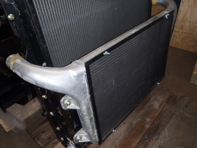 Case LL00083 - Bộ làm mát liên hợp cho Máy móc xây dựng: hình 2 Case LL00083 - Bộ làm mát liên hợp cho Máy móc xây dựng: hình 2