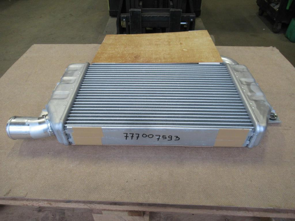 Case LN003220 - Bộ làm mát liên hợp cho Máy móc xây dựng: hình 1 Case LN003220 - Bộ làm mát liên hợp cho Máy móc xây dựng: hình 1