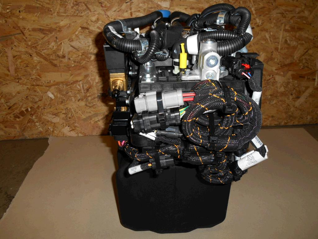 Caterpillar 3735561 - Bình AdBlue cho Máy móc xây dựng: hình 5 Caterpillar 3735561 - Bình AdBlue cho Máy móc xây dựng: hình 5