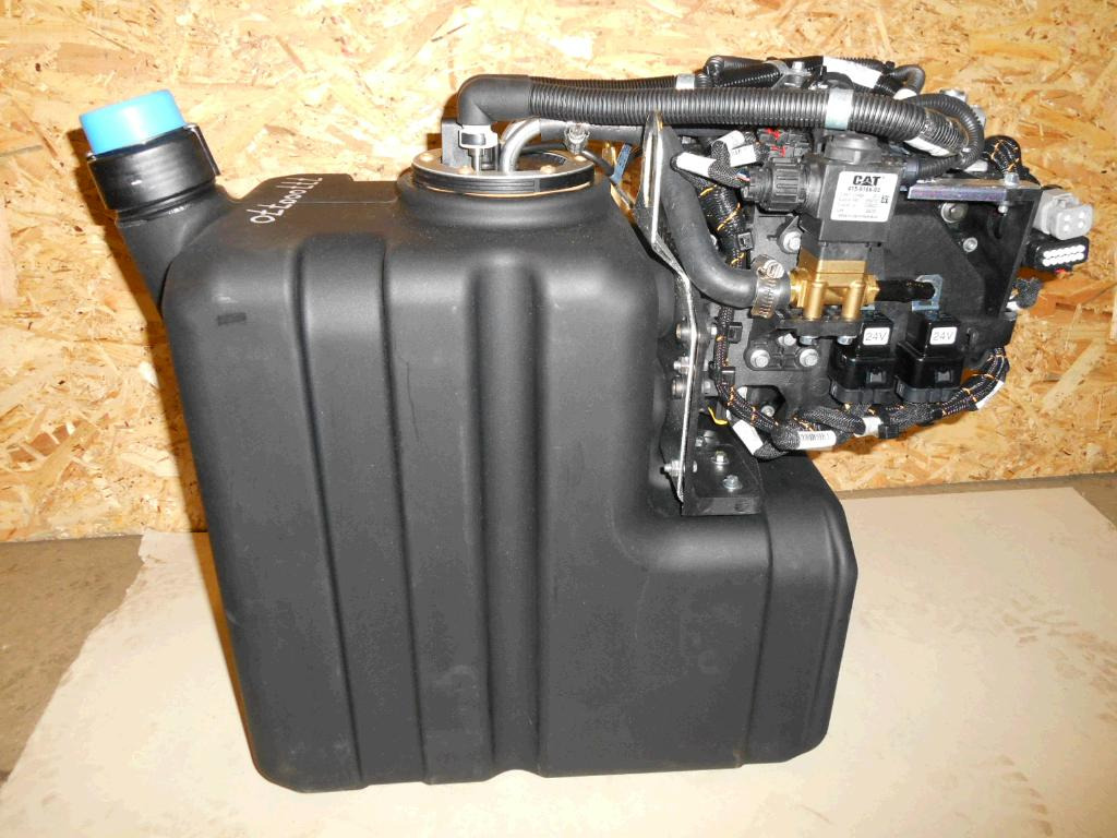 Caterpillar 3996151 - Bình AdBlue cho Máy móc xây dựng: hình 4 Caterpillar 3996151 - Bình AdBlue cho Máy móc xây dựng: hình 4