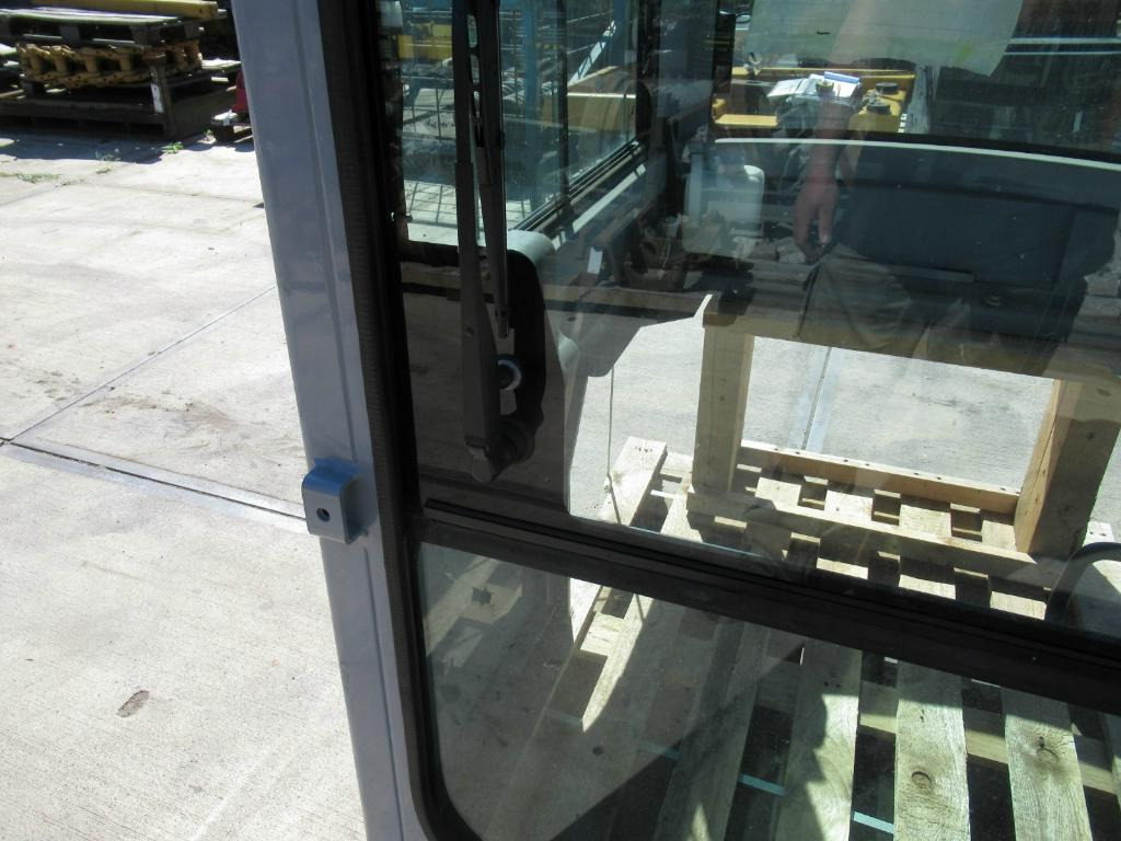 Kobelco LCMC-FK15 - 72271210 - Cabin cho Máy móc xây dựng: hình 5 Kobelco LCMC-FK15 - 72271210 - Cabin cho Máy móc xây dựng: hình 5
