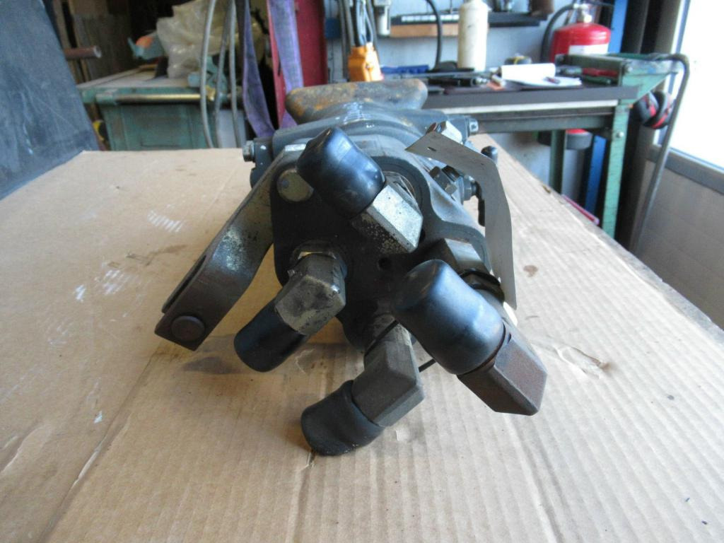 Komatsu PC210LC-8 - - Thủy lực cho Máy móc xây dựng: hình 4 Komatsu PC210LC-8 - - Thủy lực cho Máy móc xây dựng: hình 4