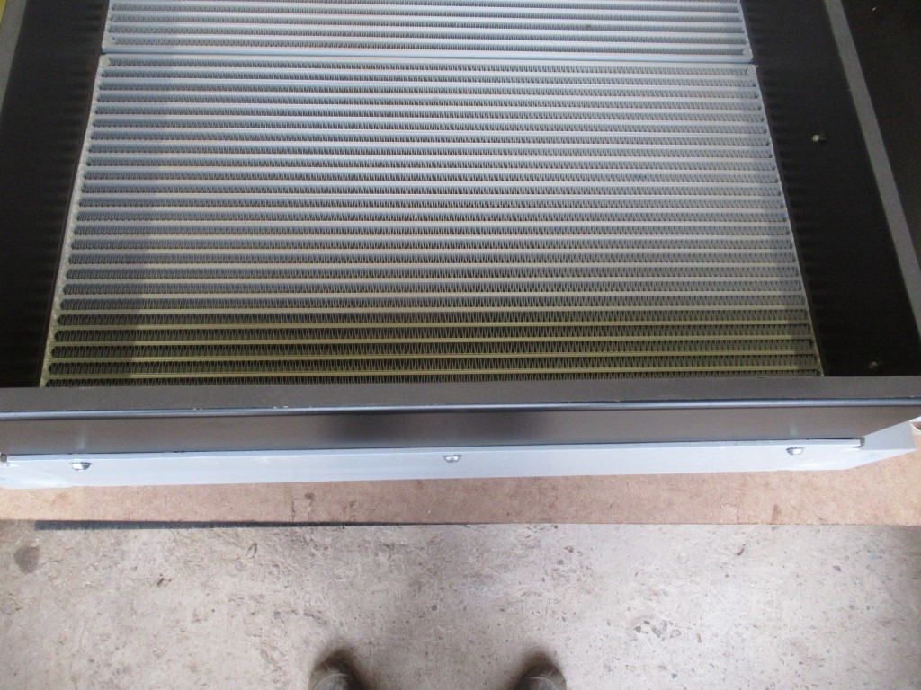 New Holland 2928821 - Hệ thống làm mát cho Máy móc nông nghiệp: hình 2 New Holland 2928821 - Hệ thống làm mát cho Máy móc nông nghiệp: hình 2