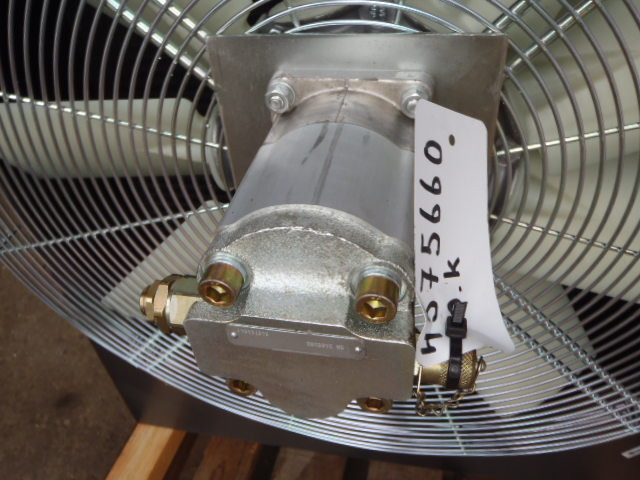 New Holland 4575660 - Hệ thống làm mát cho Máy móc xây dựng: hình 3 New Holland 4575660 - Hệ thống làm mát cho Máy móc xây dựng: hình 3