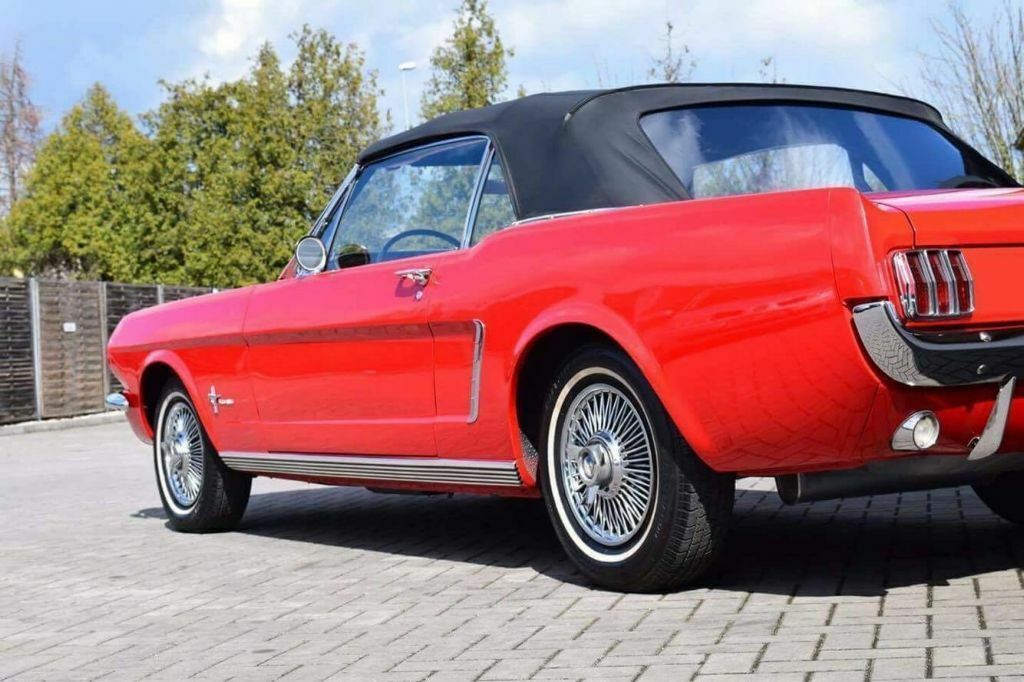 Ford Mustang Cabriolet - Xe hơi: hình 5 Ford Mustang Cabriolet - Xe hơi: hình 5