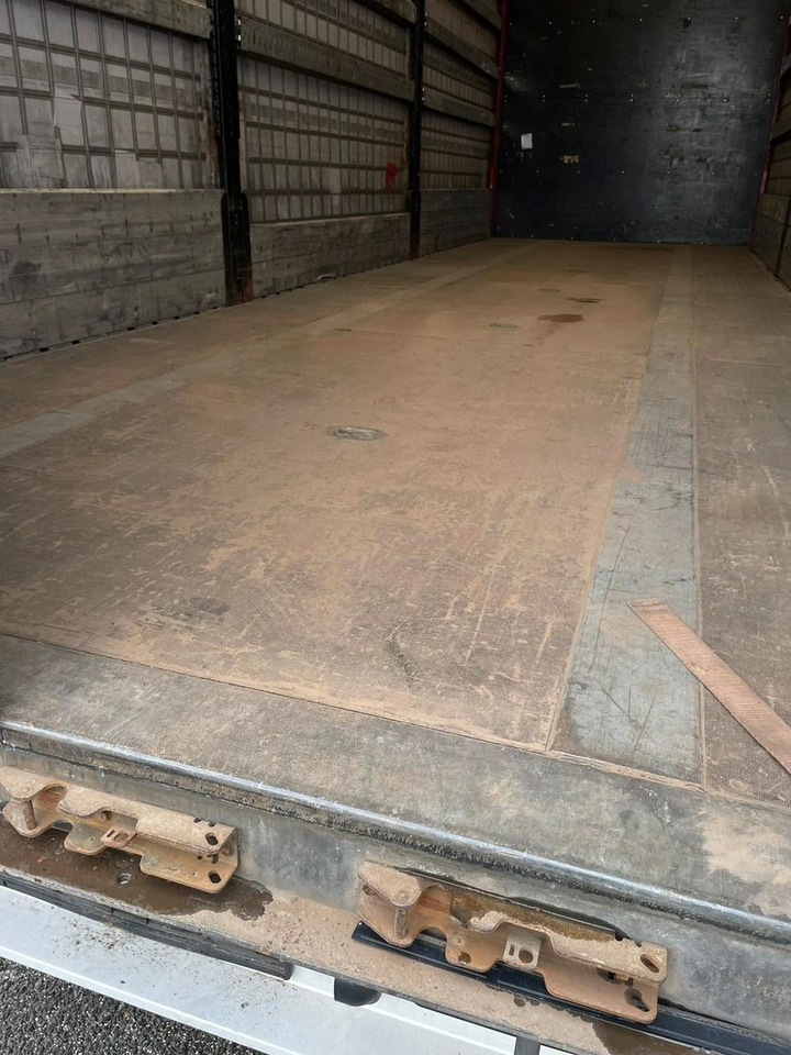 Rơ moóc mui bạt Svan CHT202: hình 9 Rơ moóc mui bạt Svan CHT202: hình 9