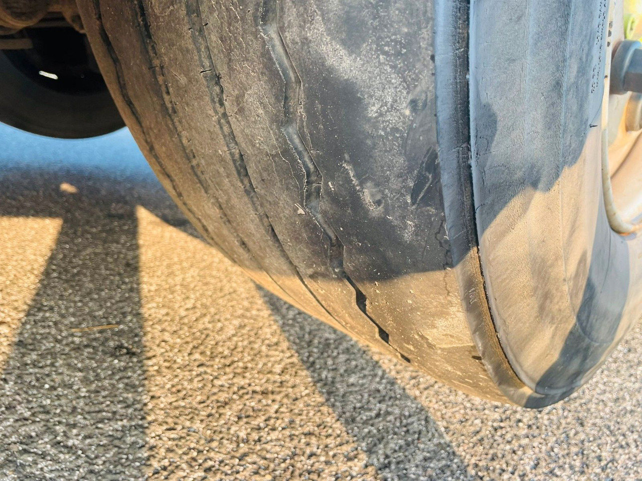 Xe đầu kéo Scania R500 V8 6x2 tractor unit: hình 7 Xe đầu kéo Scania R500 V8 6x2 tractor unit: hình 7