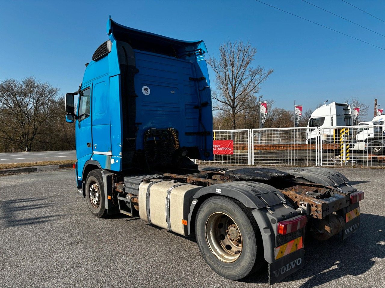 Volvo FH12 420 - Xe đầu kéo: hình 4 Volvo FH12 420 - Xe đầu kéo: hình 4