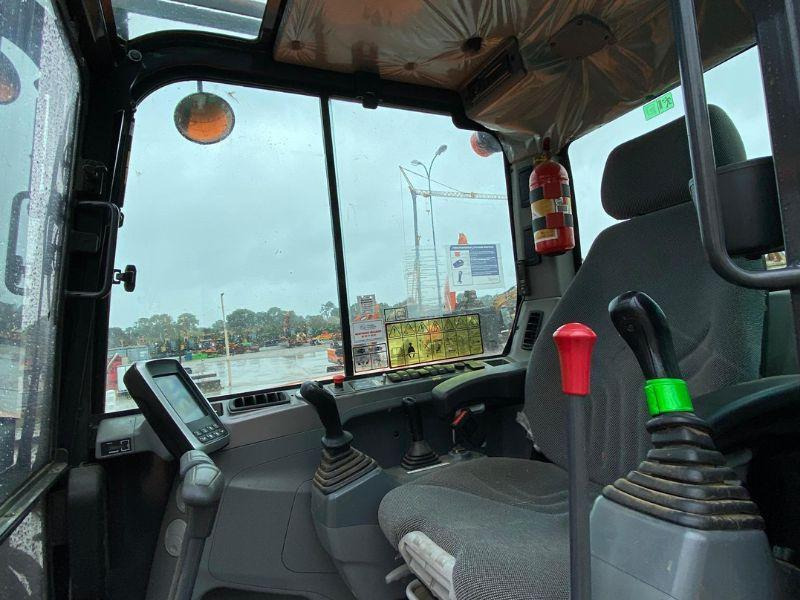 Doosan DX 85 R - Máy xúc bánh xích: hình 5 Doosan DX 85 R - Máy xúc bánh xích: hình 5