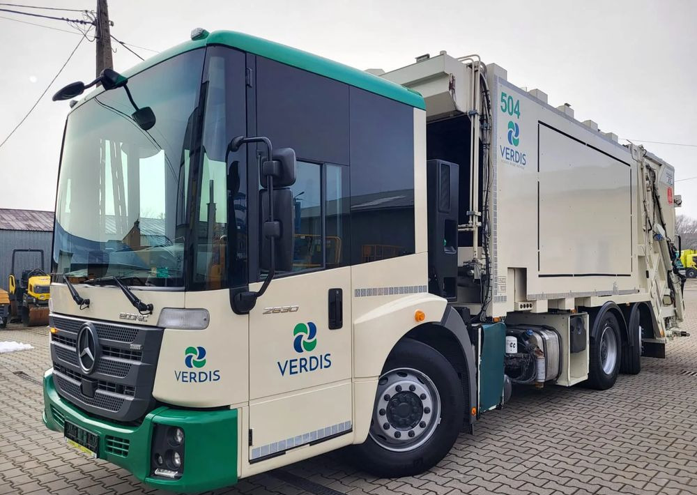 Mercedes-Benz Econic 2630 dwukomorowa - Xe tải chở rác: hình 1 Mercedes-Benz Econic 2630 dwukomorowa - Xe tải chở rác: hình 1