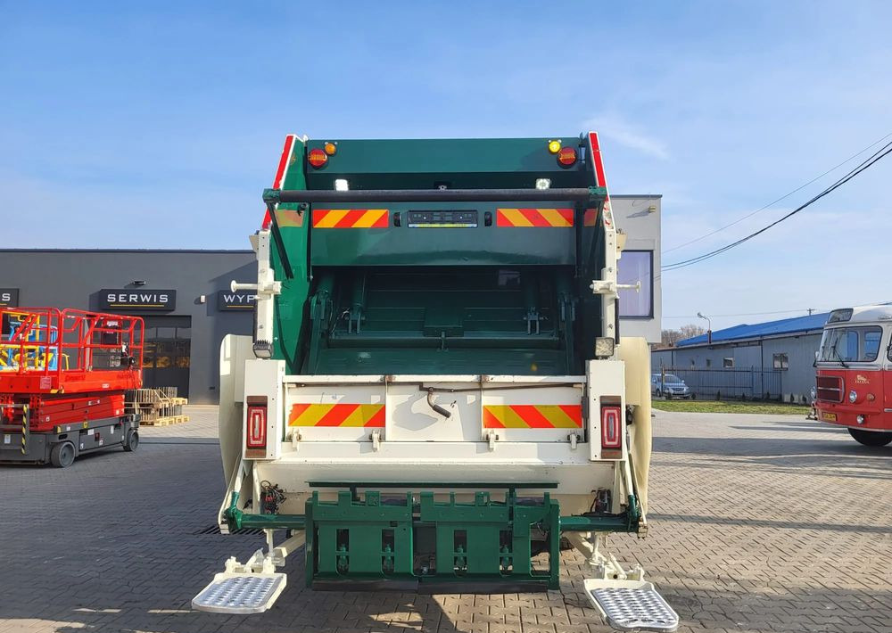 Mercedes-Benz Mercedes-Benz Econic 2630 - Xe tải chở rác: hình 5 Mercedes-Benz Mercedes-Benz Econic 2630 - Xe tải chở rác: hình 5