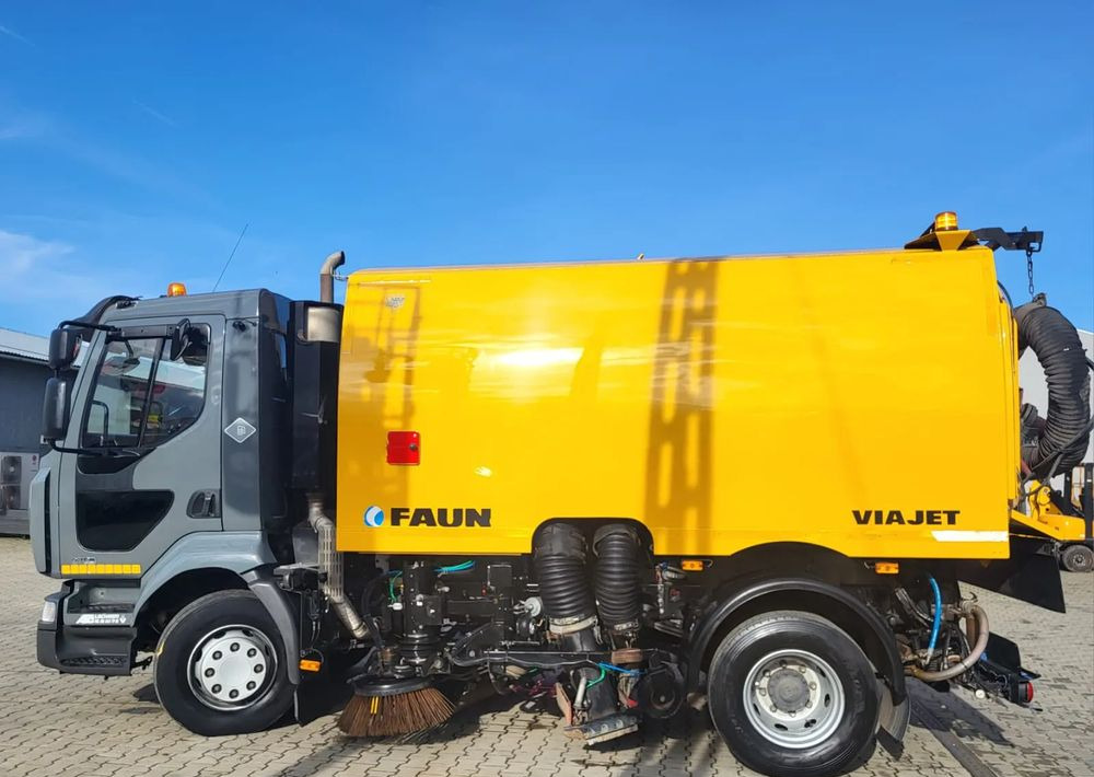 Renault Midlum - Xe tải chở rác: hình 3 Renault Midlum - Xe tải chở rác: hình 3