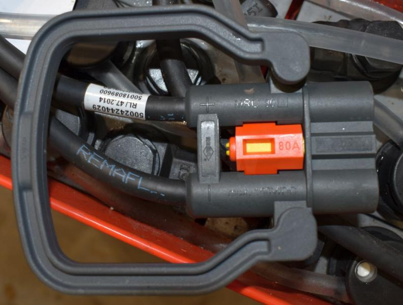 GRUMA 24 Volt 2 PzB 200 Ah - Ắc quy: hình 4 GRUMA 24 Volt 2 PzB 200 Ah - Ắc quy: hình 4