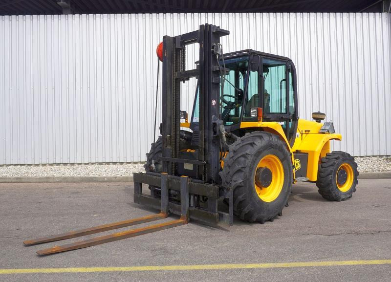 Jcb 940-4 - Xe nâng địa hình gồ ghề: hình 1 Jcb 940-4 - Xe nâng địa hình gồ ghề: hình 1