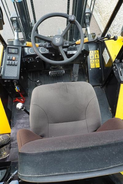 Jcb 940-4 - Xe nâng địa hình gồ ghề: hình 3 Jcb 940-4 - Xe nâng địa hình gồ ghề: hình 3
