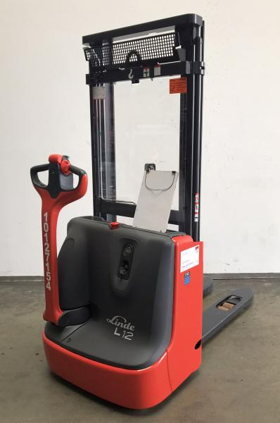 Linde L 12 1172 - Máy xếp chồng: hình 5 Linde L 12 1172 - Máy xếp chồng: hình 5