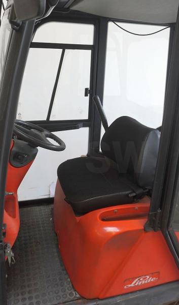 Linde P 60 Z 126 - Xe cày kéo: hình 3 Linde P 60 Z 126 - Xe cày kéo: hình 3