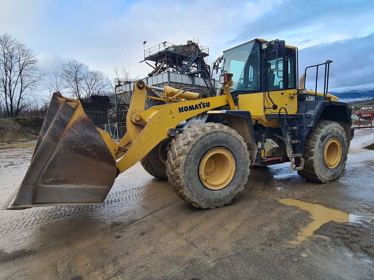 KOMATSU WA380.6 - Máy xúc lật bánh lốp: hình 4 KOMATSU WA380.6 - Máy xúc lật bánh lốp: hình 4