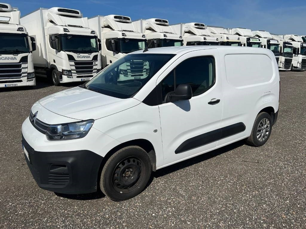 Citroën Berlingo serie 5445 - Xe van nhỏ gọn: hình 1 Citroën Berlingo serie 5445 - Xe van nhỏ gọn: hình 1