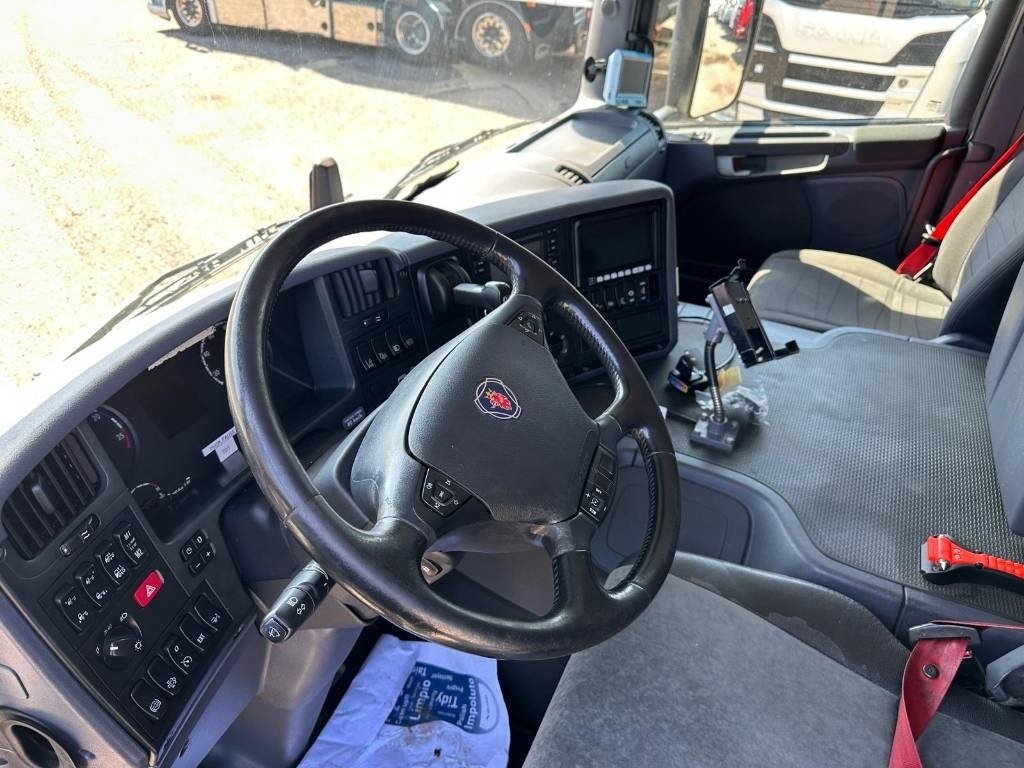 Scania P 360 - Xe tải hộp: hình 4 Scania P 360 - Xe tải hộp: hình 4