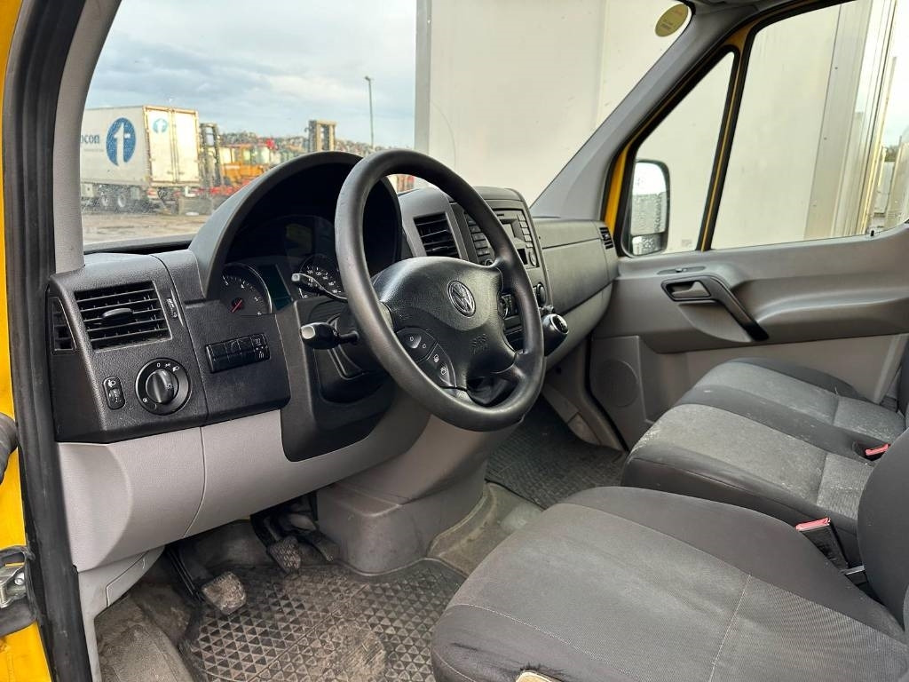 Volkswagen CRAFTER 30098 - Xe van chở hàng: hình 3 Volkswagen CRAFTER 30098 - Xe van chở hàng: hình 3