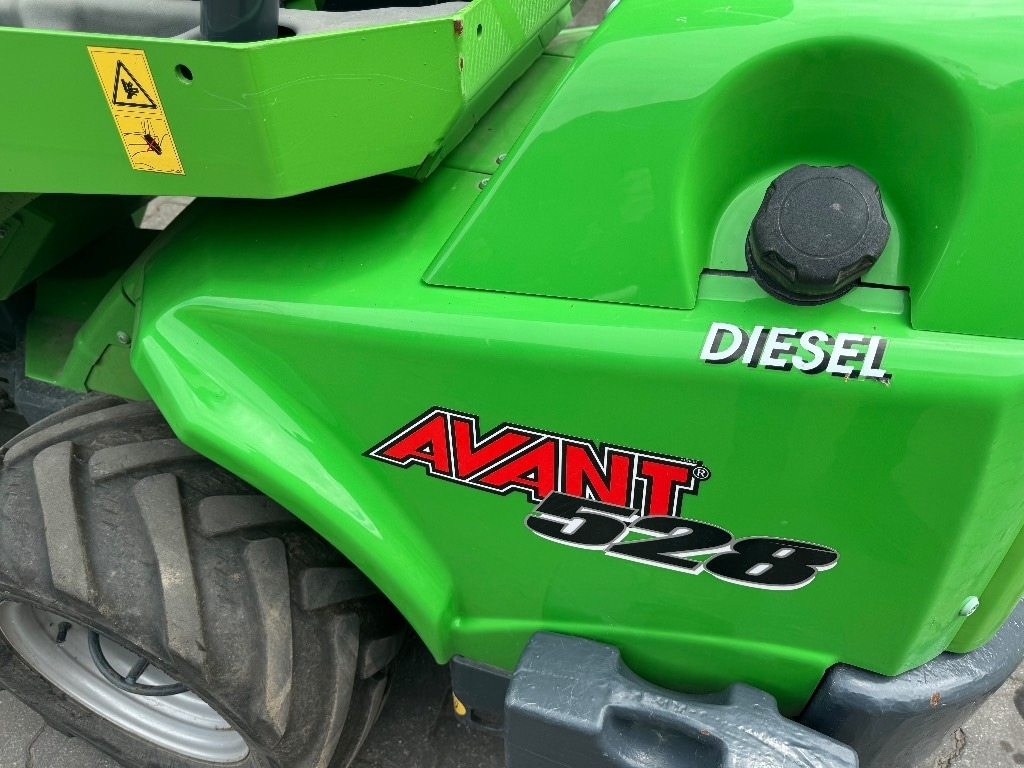 Avant 528 - Máy xúc lật bánh lốp: hình 2 Avant 528 - Máy xúc lật bánh lốp: hình 2